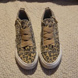 Leopard Print Casual Sneakers